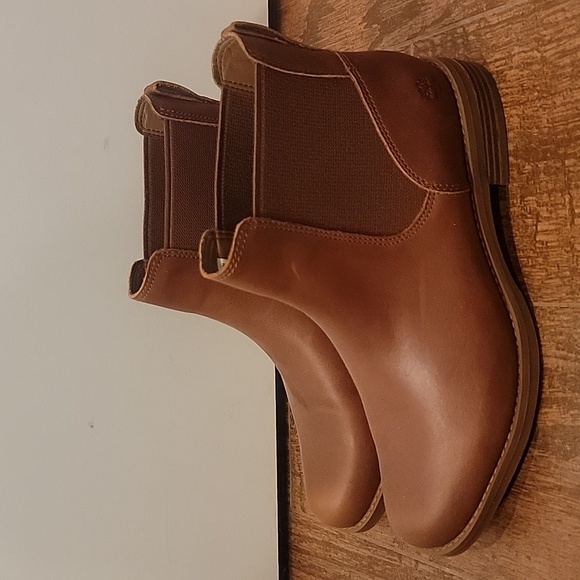NWOB Timberland boots - Picture 2 of 7
